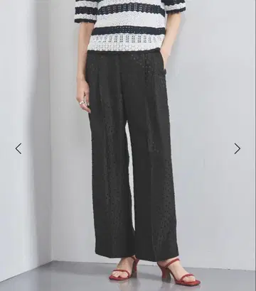 UNITED ARROWS 도트 새틴 2턱 와이드 팬츠 블랙
