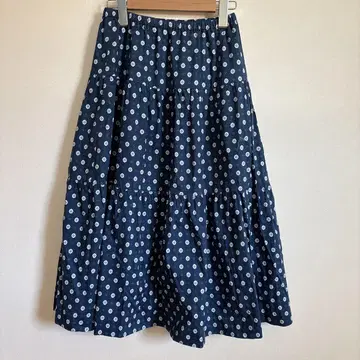 네이비 플라워 프린트 롱 스커트