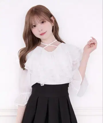 apres jour 레이스 프릴 블라우스 화이트