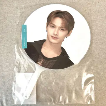 SEVENTEEN 세부치 FOLLOW TO JAPAN 부채 준