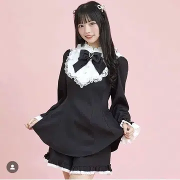 시크릿허니 프릴 요크 셋업 블랙