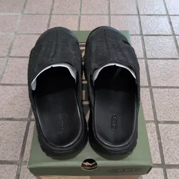 KEEN 여성용 블랙 슬라이드 샌들 25cm