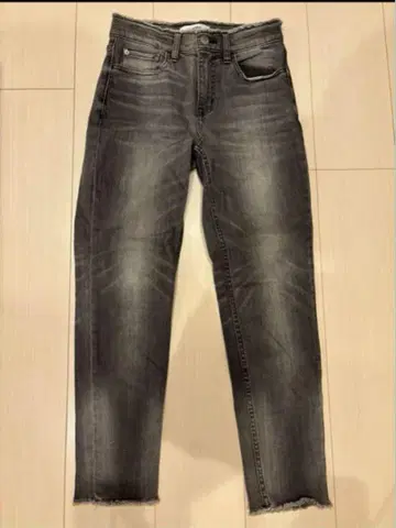 Healthy DENIM/H.salt 슬림 테이퍼드 데님 22