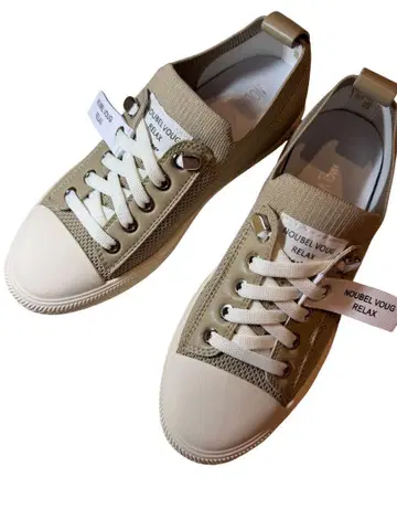 Noubel Voug Relax 베이지 스니커즈 23cm