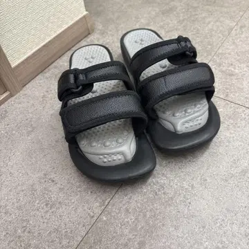 가네코 스트레치 블랙 스포츠 샌들 스트랩 포함
