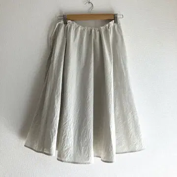 apuntob 아푼토비 스트라이프 스커트