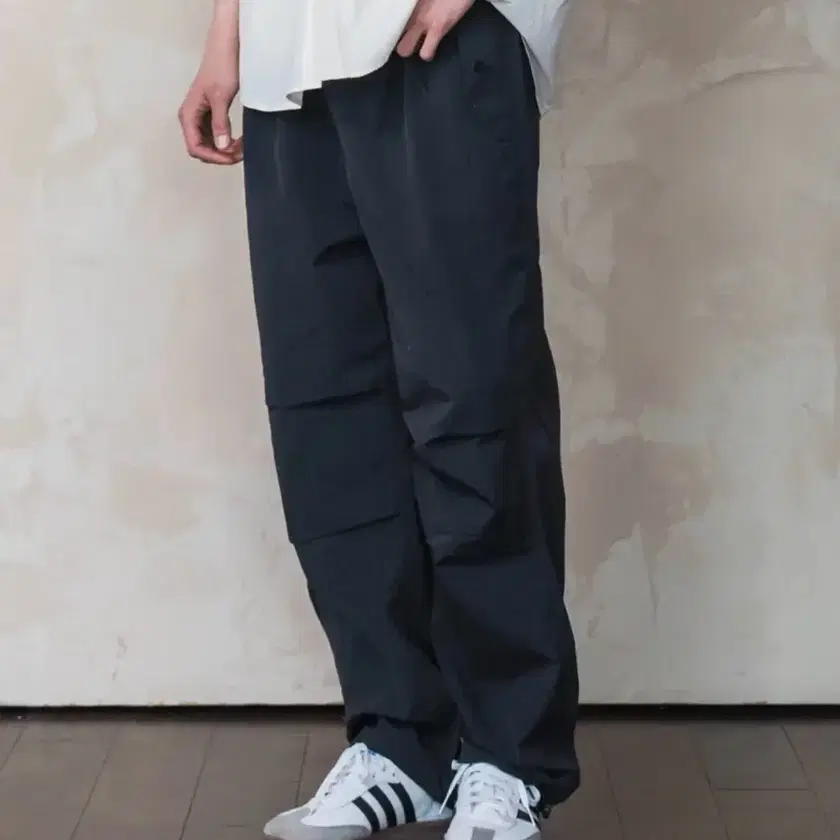 M) Indust Two-Tuck Pocket Parachute Pants on Bunjang Global
