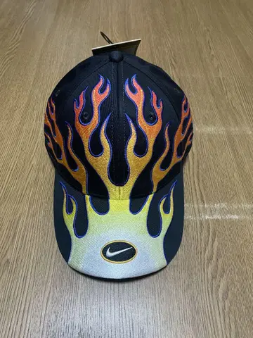 레어 NIKE Club Flame Cap 레드