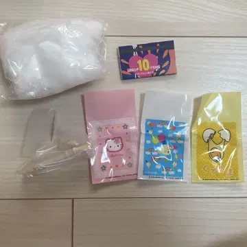 산리오 솜사탕 가챠가챠 키티 우사하나 구데타마
