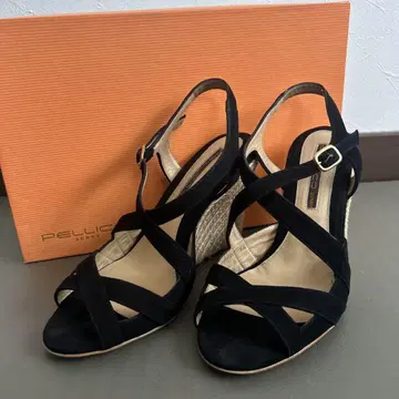 PELLICO SUNNY 블랙 스웨이드 웨지 샌들