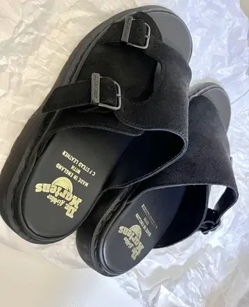 Dr. Martens DAYNE 블랙 샌들 UK8