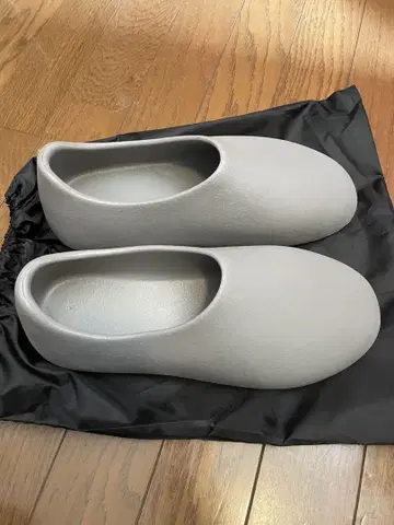YEEZY SL-01 이지 샌들 그레이 사이즈 8