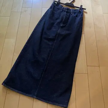 데님 타이트 스커트 뒷면 슬릿