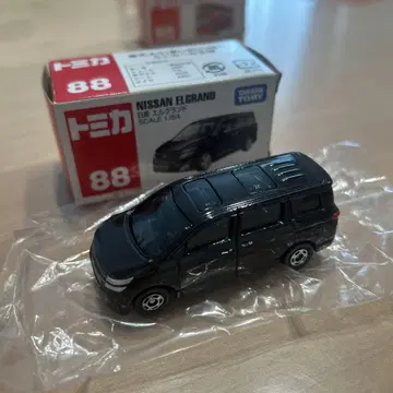 토미카 NISSAN ELGRAND 1/64 블랙