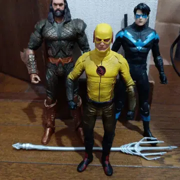 DC 피규어