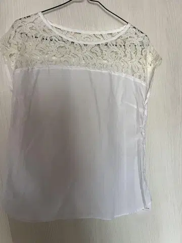 Spick & Span 슬리브리스 화이트 레이스