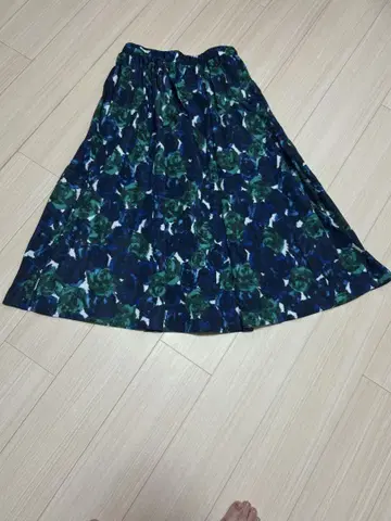 DO CLASSE 두클라쎄 롱 스커트 새상품급