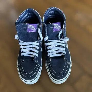 Vans 하이컷 스니커즈 네이비 꽃무늬 자수