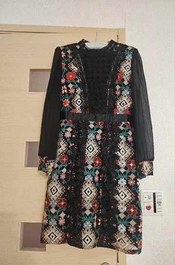 엘레강트한 자수 원피스