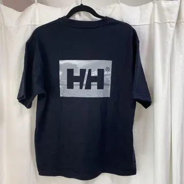 HELLY HANSEN STOR EXCLUSIVE TEE 백 프린트