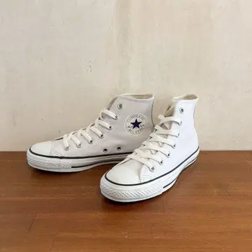 컨버스 올스타 23.5cm 화이트 천연 가죽