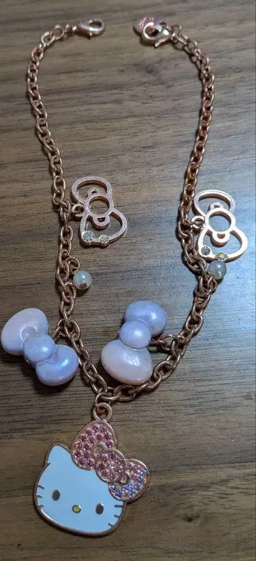 헬로키티 참 목걸이
