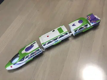 도쿄 디즈니 리조트 캐릭터 기차 버즈 라이트이어