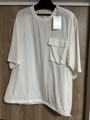 White Mountaineering 크루넥 포켓 티셔츠