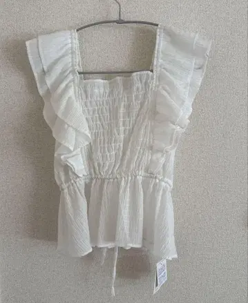 프릴 페플럼 블라우스