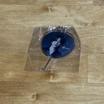 INI XQUARE 캡슐 토이 후지마키 쿄스케 미니 부채