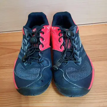 MIZUNO(미즈노) 모델 웨이브 스파크 23.5