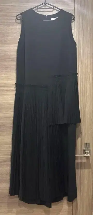 마우지 블랙 비대칭 플리츠 살로펫? 올인원?