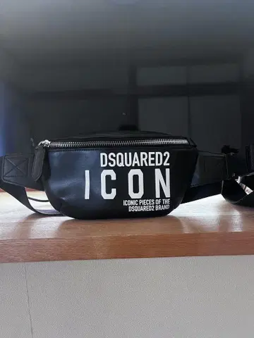 DSQUARED2 ICON 바디백 블랙 가죽