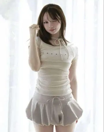 andmary Mary logo ribbon tops 베이지