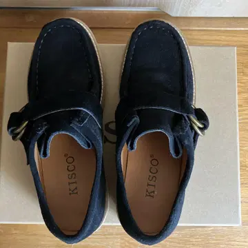 KISCO 블랙 스웨이드 로퍼