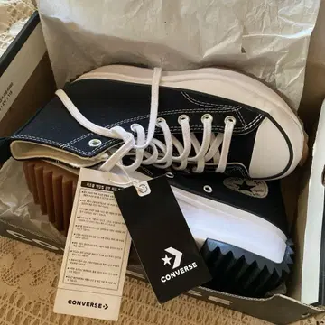 미사용 새상품 CONVERSE 란스 하이크 하이컷 통굽 스니커즈 24cm