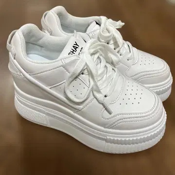 통굽 스니커즈 힐 8.5cm