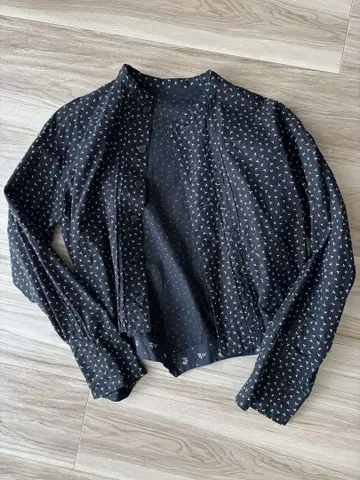 프랑스 앤티크 자켓 genre genre 장르 outil