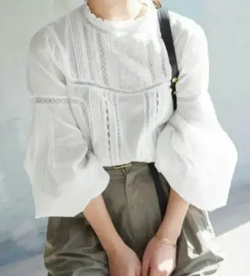 SLOBE IENA 매니 레이스 핀턱 블라우스 화이트