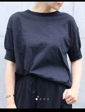 아메리카나 백 헨리 티셔츠