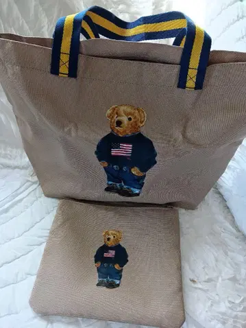 폴로베어 파우치가 있는 토트백