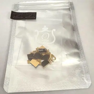 Q-pot 초콜릿 팔찌
