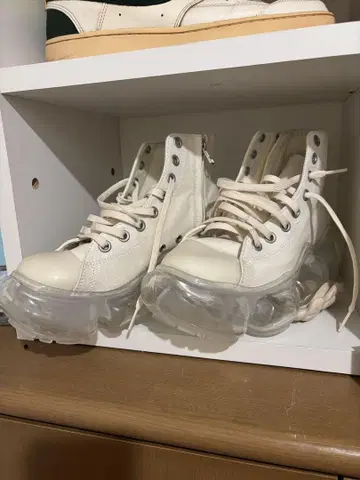 그라운드 무피 하이컷
