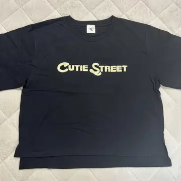 CUTIE STREET 스테디셀러 티셔츠 미사용 새상품