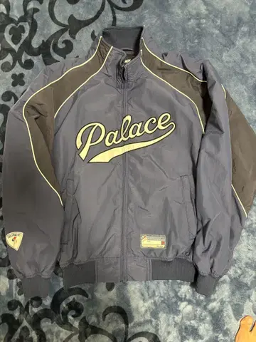 Palace 나일론 자켓 M 사이즈