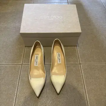 JIMMY CHOO 화이트 스틸레토 하이힐