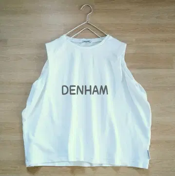 DENHAM 덴함 슬리브리스 컷 티셔츠 화이트 가로 길이 넉넉한