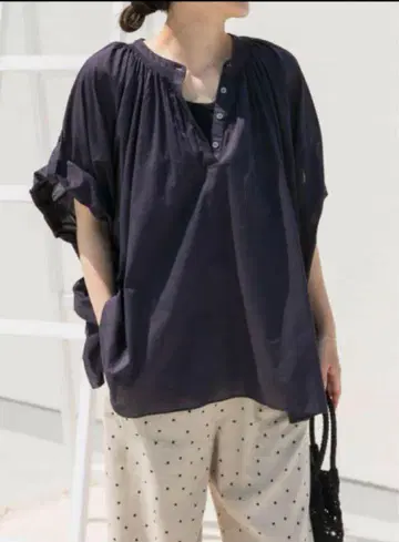 어반 리서치 도어즈 코튼 보일 롤업 슬리브 블라우스