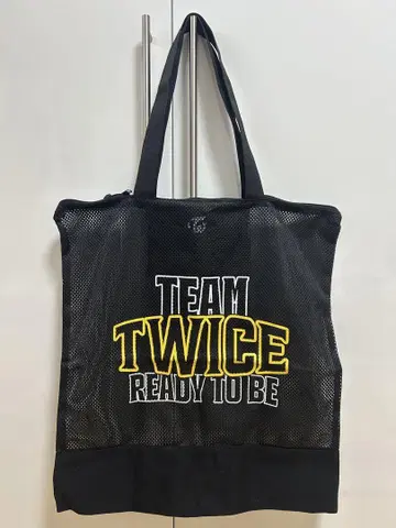 Twice ready to be 메쉬 토트백