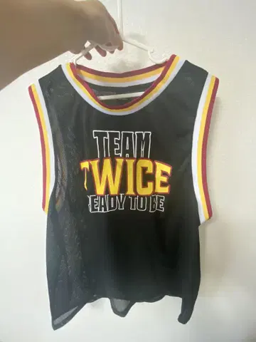 twice 허벅지 유니폼
